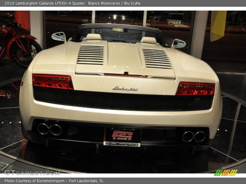 Bianco Monocerus / Blu Scylla 2010 Lamborghini Gallardo LP560-4 Spyder