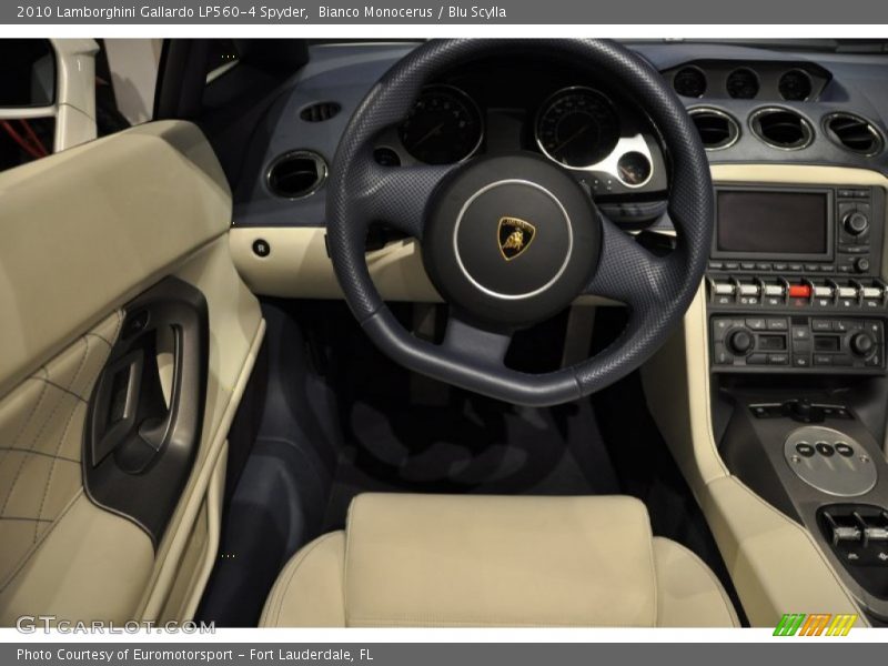 Dashboard of 2010 Gallardo LP560-4 Spyder