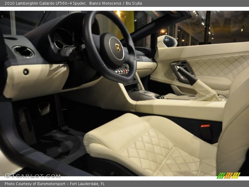  2010 Gallardo LP560-4 Spyder Blu Scylla Interior