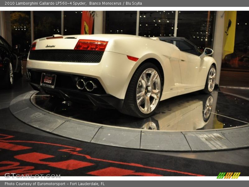 Bianco Monocerus / Blu Scylla 2010 Lamborghini Gallardo LP560-4 Spyder
