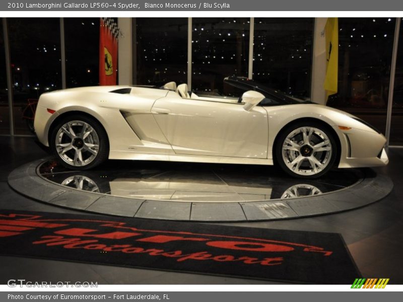 Bianco Monocerus / Blu Scylla 2010 Lamborghini Gallardo LP560-4 Spyder