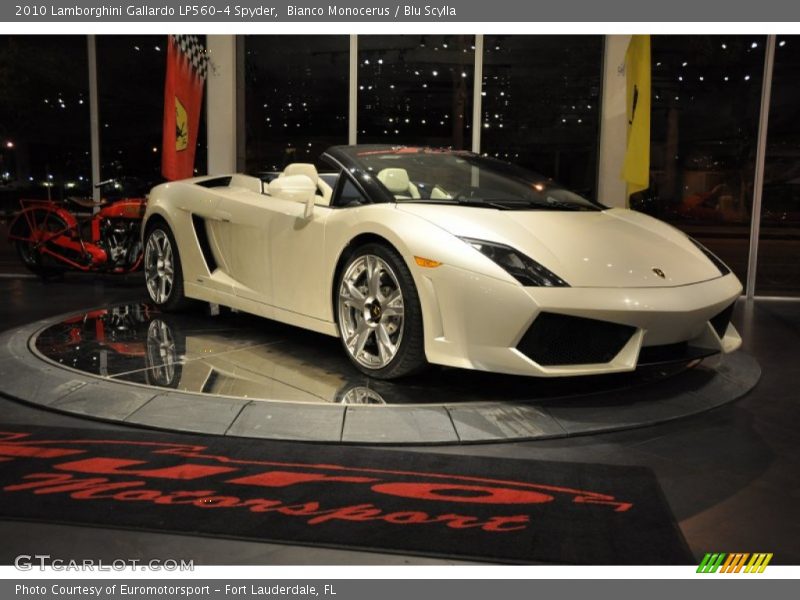 Bianco Monocerus / Blu Scylla 2010 Lamborghini Gallardo LP560-4 Spyder