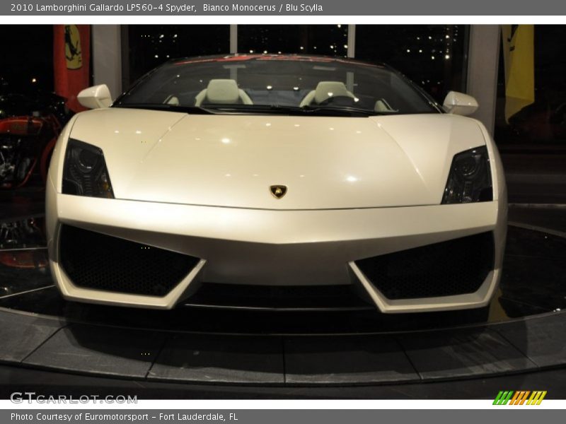 Bianco Monocerus / Blu Scylla 2010 Lamborghini Gallardo LP560-4 Spyder