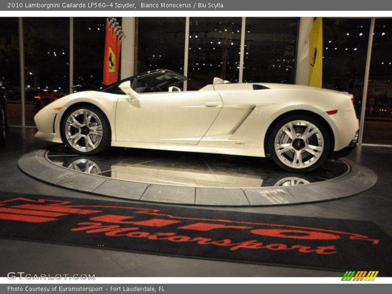 Bianco Monocerus / Blu Scylla 2010 Lamborghini Gallardo LP560-4 Spyder