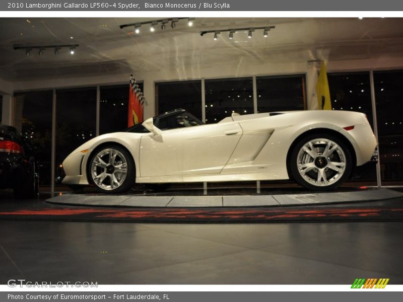 Bianco Monocerus / Blu Scylla 2010 Lamborghini Gallardo LP560-4 Spyder