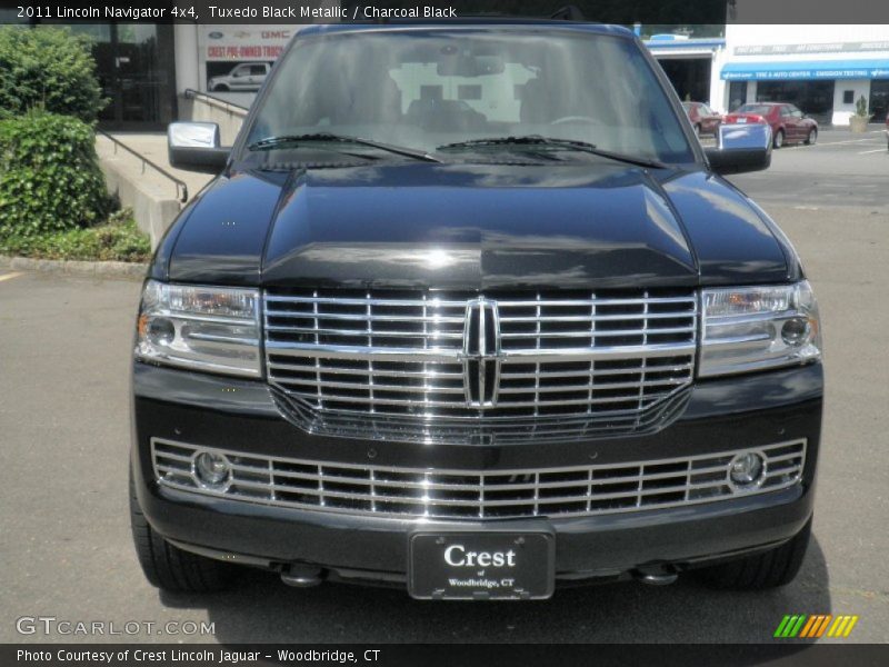 Tuxedo Black Metallic / Charcoal Black 2011 Lincoln Navigator 4x4