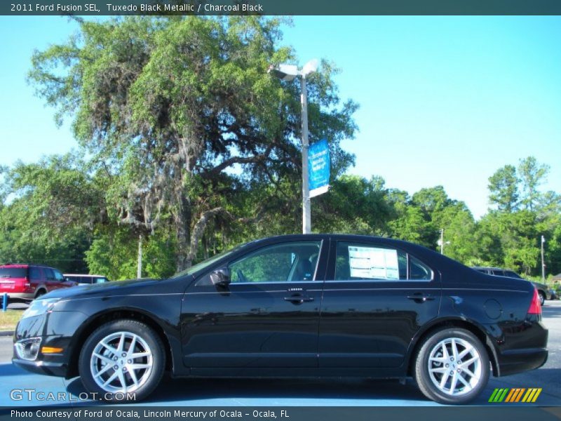 Tuxedo Black Metallic / Charcoal Black 2011 Ford Fusion SEL
