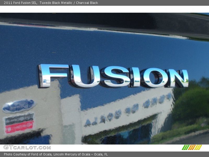 Tuxedo Black Metallic / Charcoal Black 2011 Ford Fusion SEL