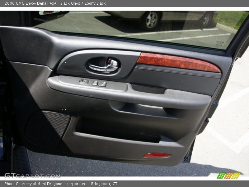 Black Onyx / Ebony Black 2006 GMC Envoy Denali 4x4