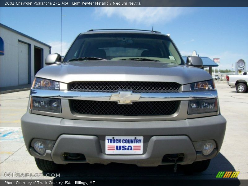 Light Pewter Metallic / Medium Neutral 2002 Chevrolet Avalanche Z71 4x4