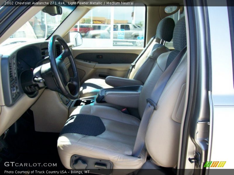 Light Pewter Metallic / Medium Neutral 2002 Chevrolet Avalanche Z71 4x4