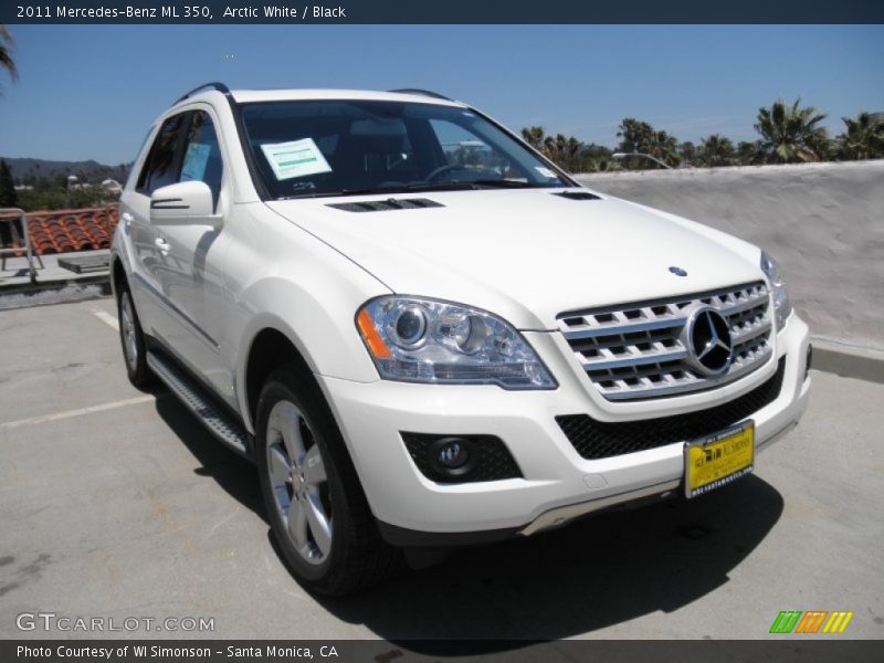 Arctic White / Black 2011 Mercedes-Benz ML 350