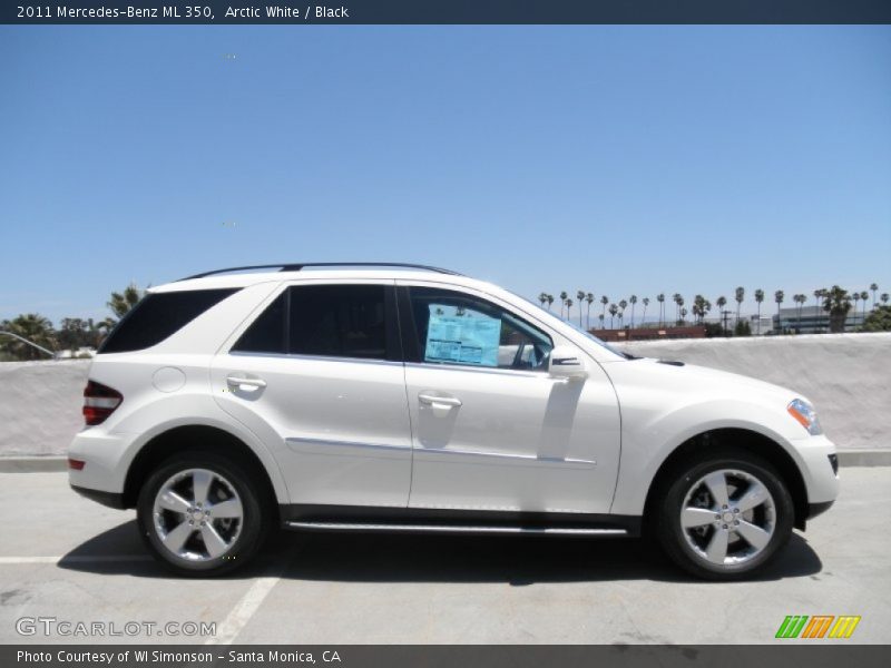 Arctic White / Black 2011 Mercedes-Benz ML 350
