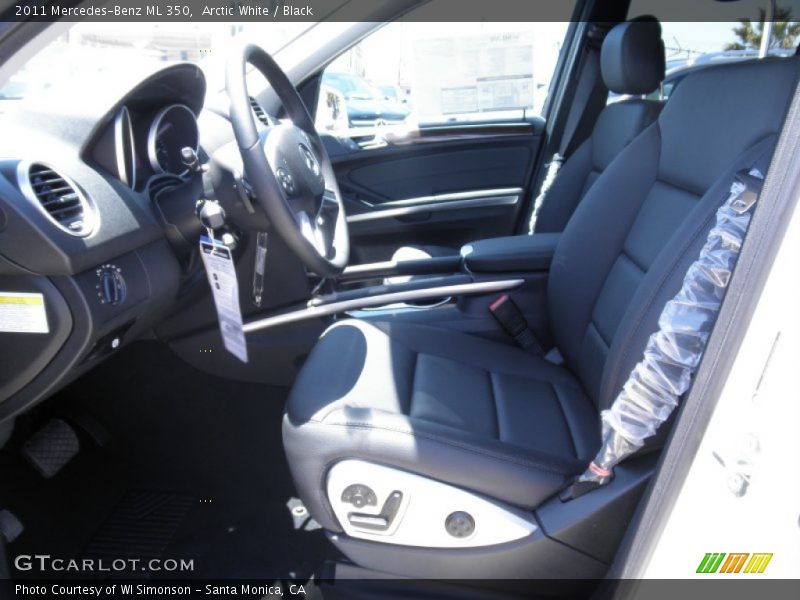 Arctic White / Black 2011 Mercedes-Benz ML 350