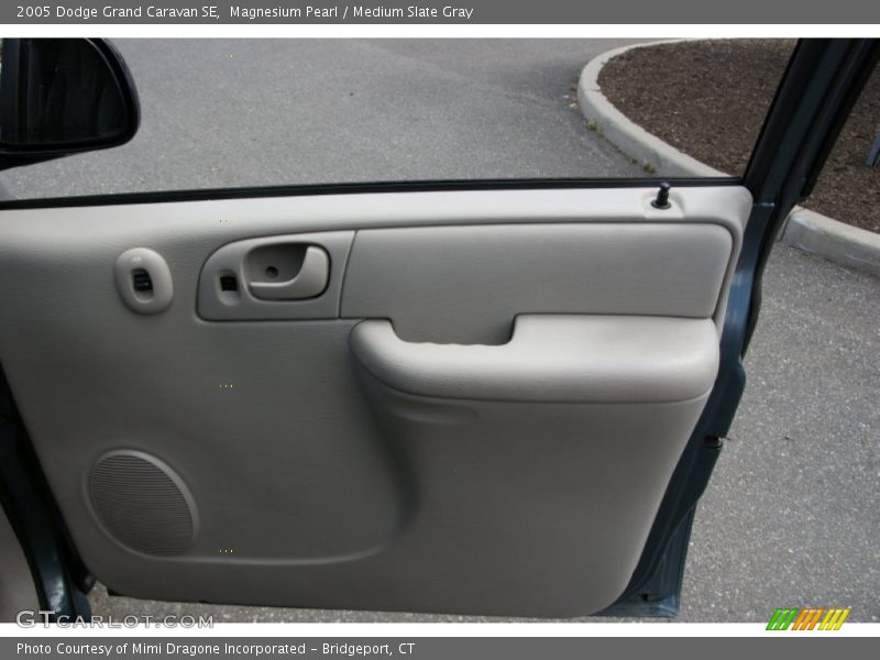 Magnesium Pearl / Medium Slate Gray 2005 Dodge Grand Caravan SE