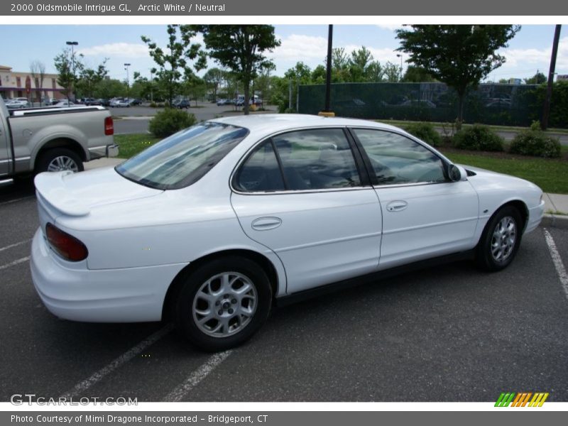 Arctic White / Neutral 2000 Oldsmobile Intrigue GL