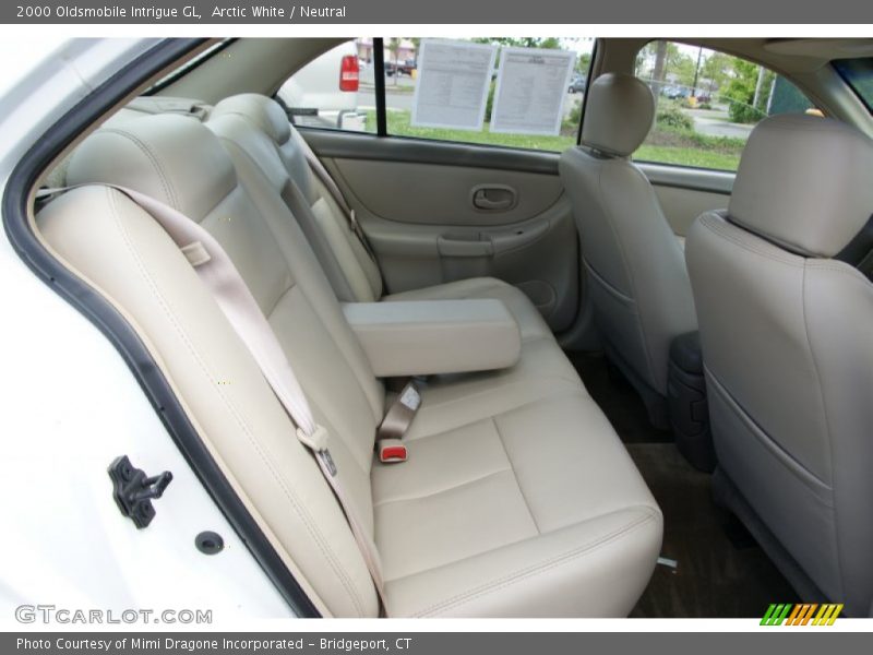 Arctic White / Neutral 2000 Oldsmobile Intrigue GL