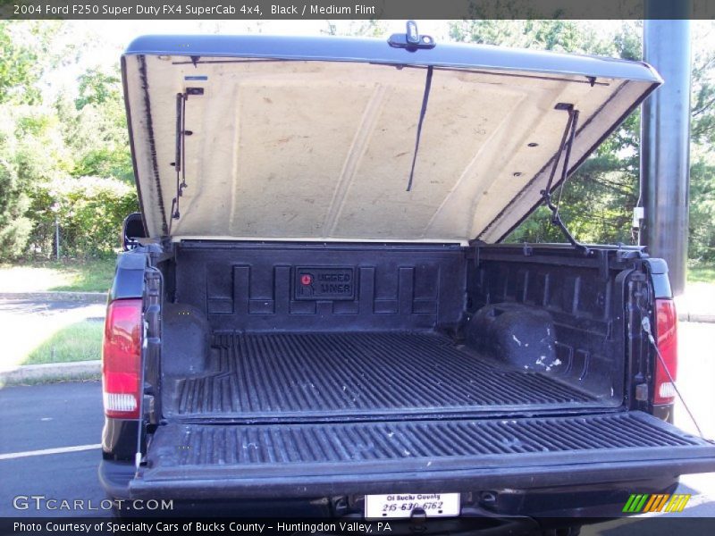 Black / Medium Flint 2004 Ford F250 Super Duty FX4 SuperCab 4x4