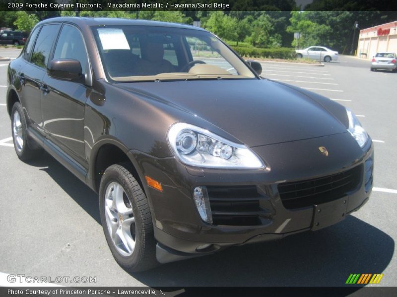 Macadamia Metallic / Havanna/Sand Beige 2009 Porsche Cayenne Tiptronic