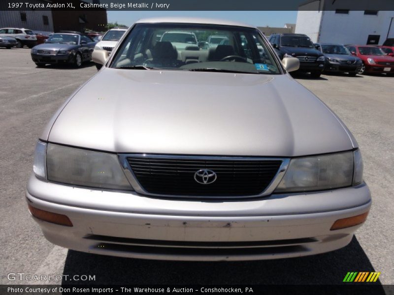 Cashmere Beige Metallic / Ivory 1997 Toyota Avalon XL