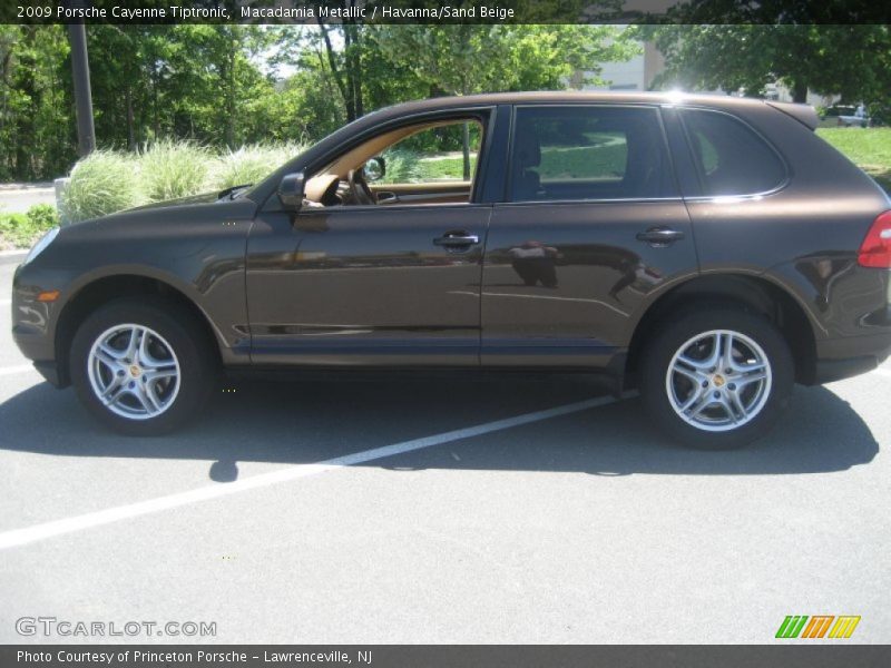 Macadamia Metallic / Havanna/Sand Beige 2009 Porsche Cayenne Tiptronic