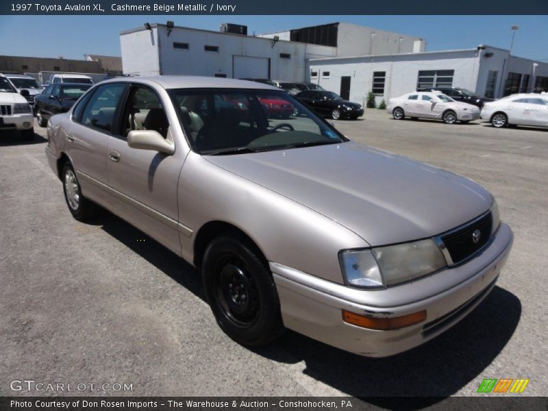 Cashmere Beige Metallic / Ivory 1997 Toyota Avalon XL