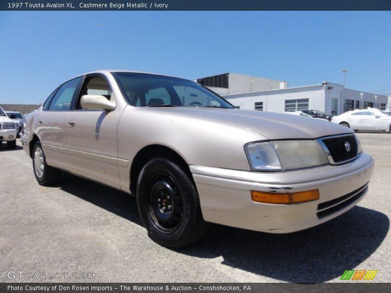 Cashmere Beige Metallic / Ivory 1997 Toyota Avalon XL
