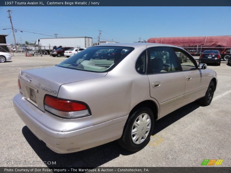 Cashmere Beige Metallic / Ivory 1997 Toyota Avalon XL