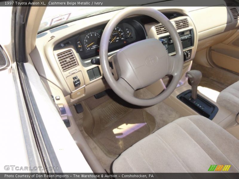 Cashmere Beige Metallic / Ivory 1997 Toyota Avalon XL