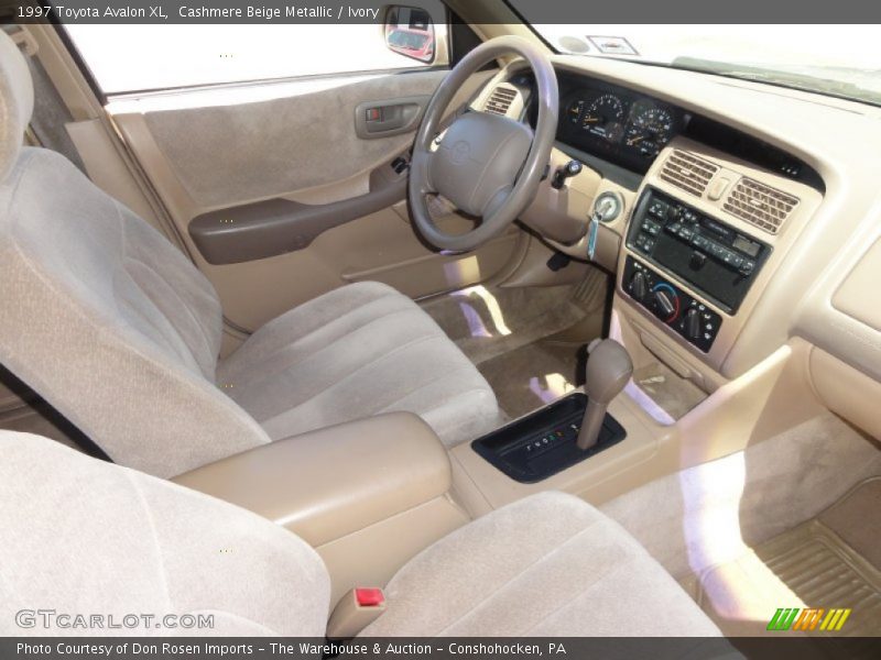 Cashmere Beige Metallic / Ivory 1997 Toyota Avalon XL