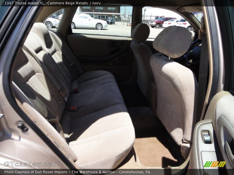 Cashmere Beige Metallic / Ivory 1997 Toyota Avalon XL