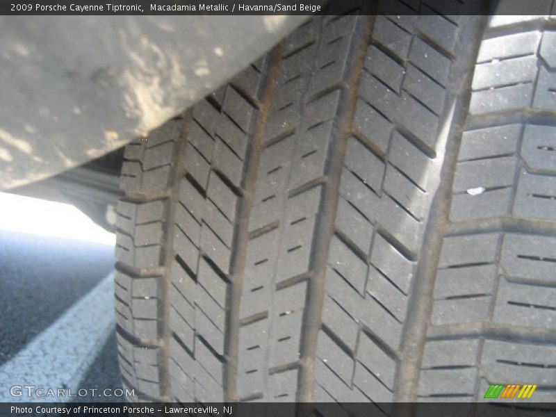Macadamia Metallic / Havanna/Sand Beige 2009 Porsche Cayenne Tiptronic