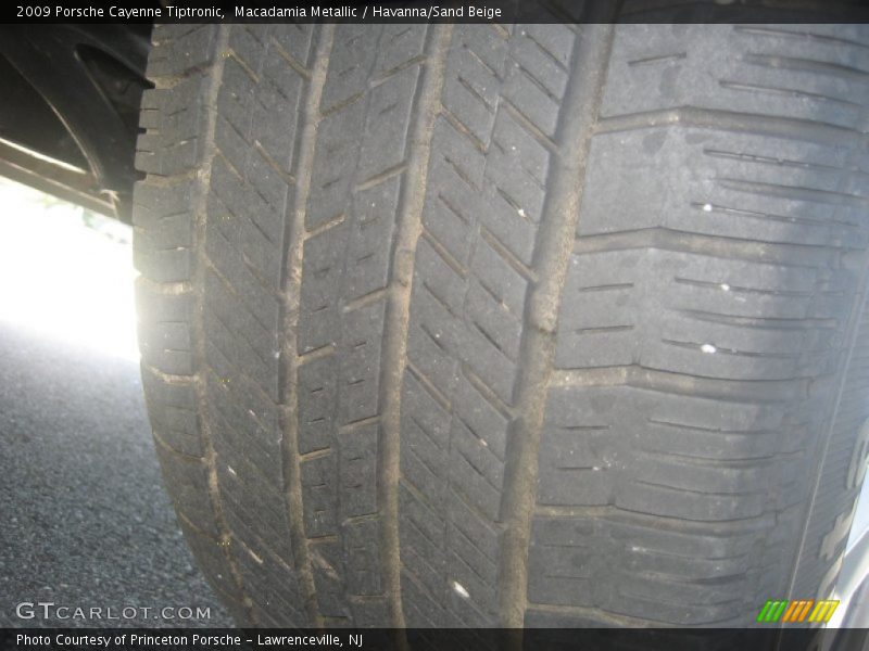 Macadamia Metallic / Havanna/Sand Beige 2009 Porsche Cayenne Tiptronic