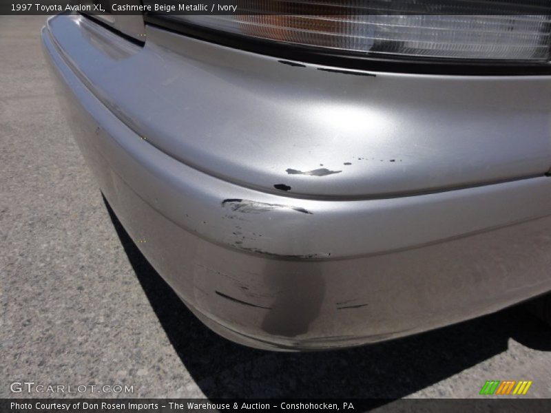 Cashmere Beige Metallic / Ivory 1997 Toyota Avalon XL