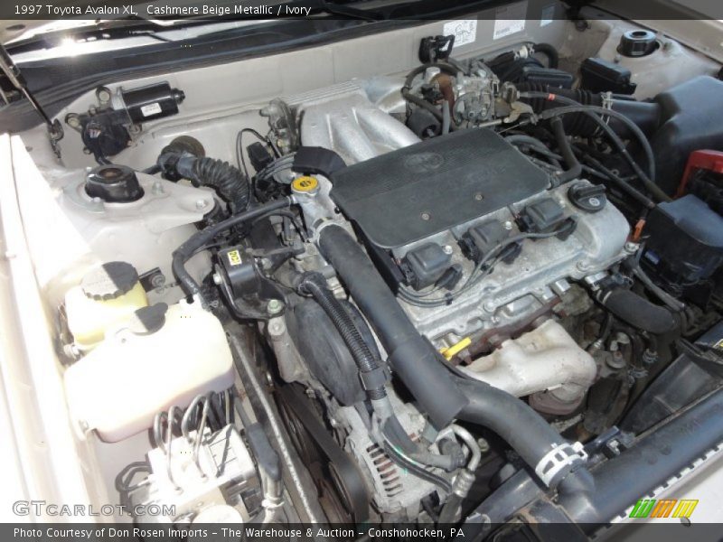 Cashmere Beige Metallic / Ivory 1997 Toyota Avalon XL