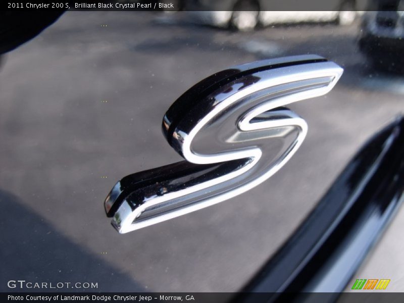  2011 200 S Logo