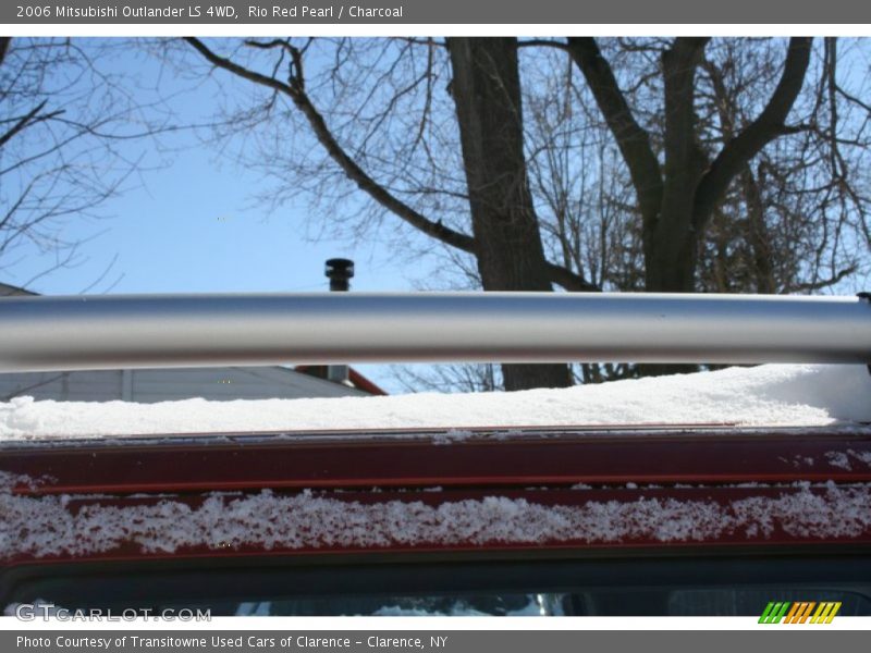 Rio Red Pearl / Charcoal 2006 Mitsubishi Outlander LS 4WD