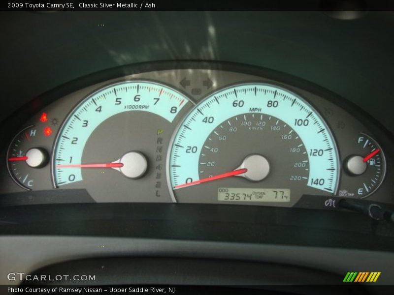 Classic Silver Metallic / Ash 2009 Toyota Camry SE