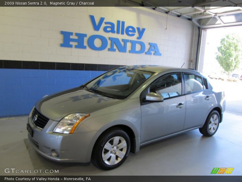 Magnetic Gray / Charcoal 2009 Nissan Sentra 2.0