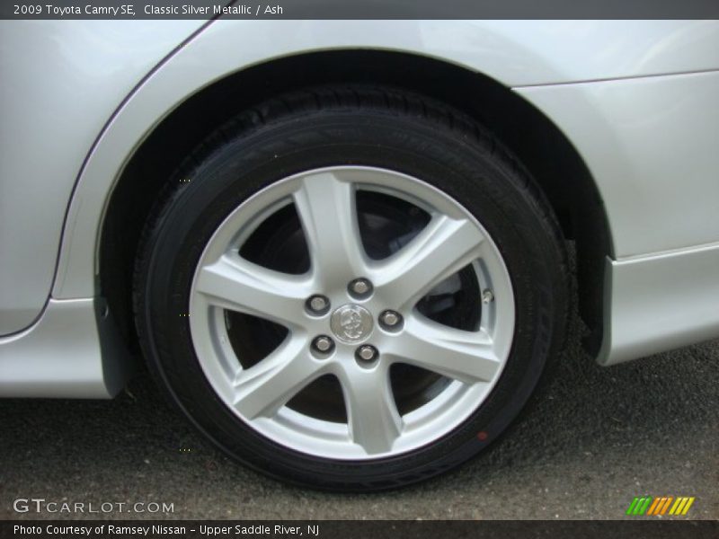 Classic Silver Metallic / Ash 2009 Toyota Camry SE