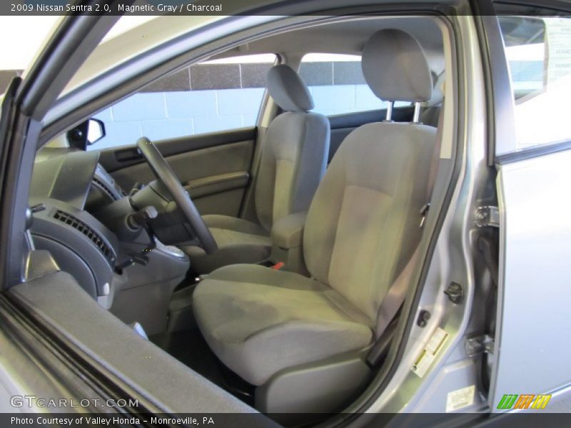 Magnetic Gray / Charcoal 2009 Nissan Sentra 2.0