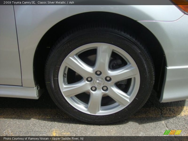 Classic Silver Metallic / Ash 2009 Toyota Camry SE