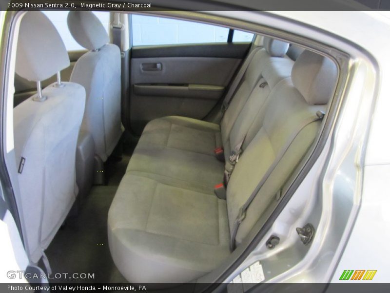 Magnetic Gray / Charcoal 2009 Nissan Sentra 2.0