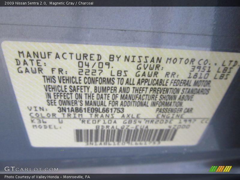 Magnetic Gray / Charcoal 2009 Nissan Sentra 2.0