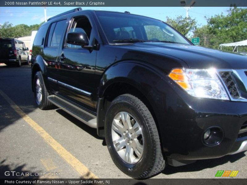 Super Black / Graphite 2008 Nissan Pathfinder LE 4x4