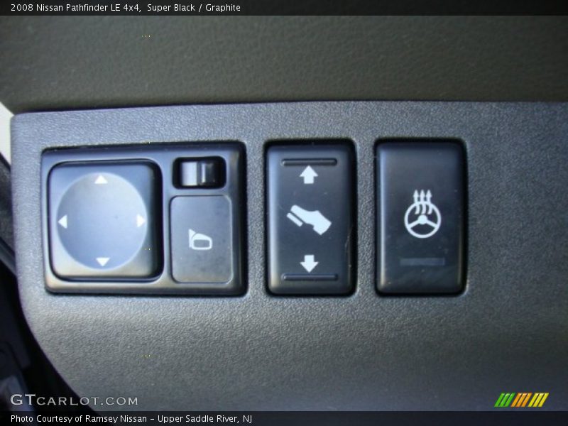 Super Black / Graphite 2008 Nissan Pathfinder LE 4x4