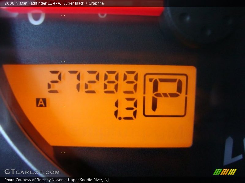 Super Black / Graphite 2008 Nissan Pathfinder LE 4x4
