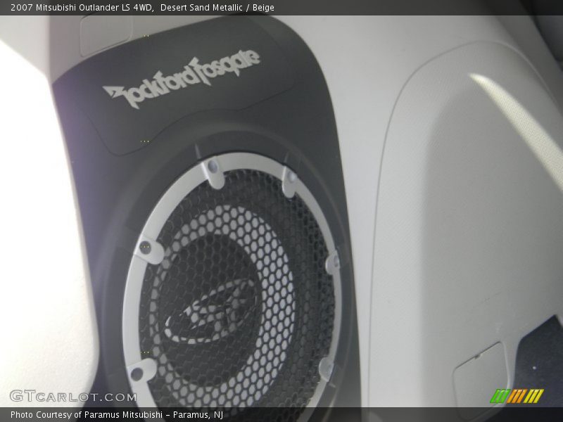 Desert Sand Metallic / Beige 2007 Mitsubishi Outlander LS 4WD