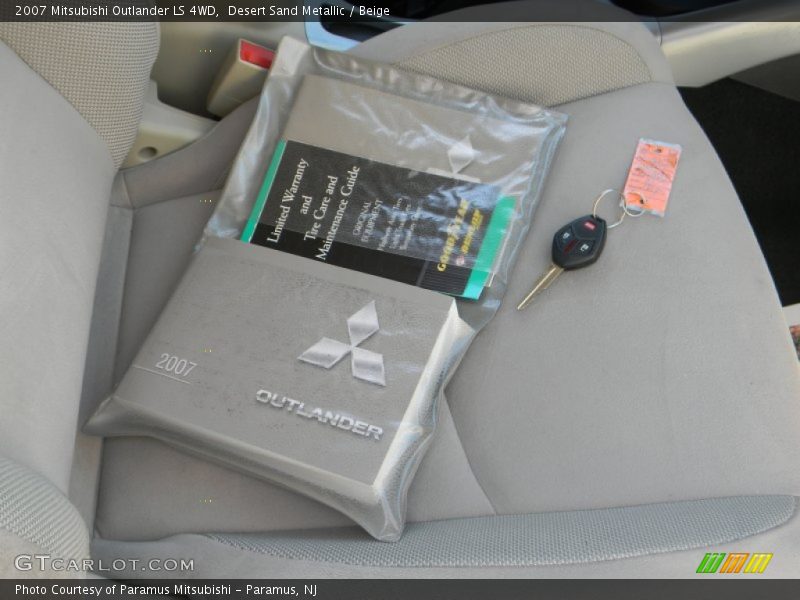 Desert Sand Metallic / Beige 2007 Mitsubishi Outlander LS 4WD