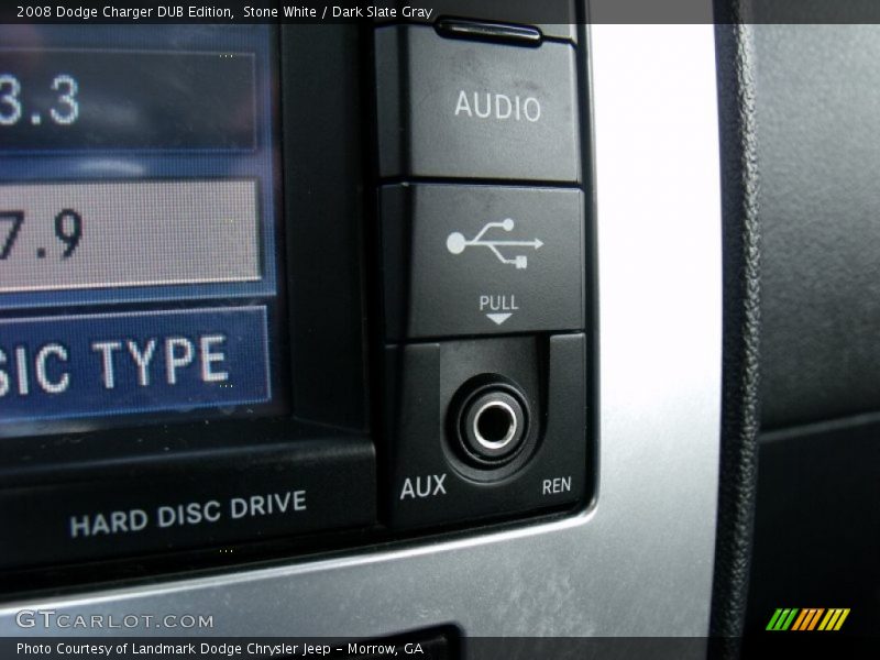 Stone White / Dark Slate Gray 2008 Dodge Charger DUB Edition